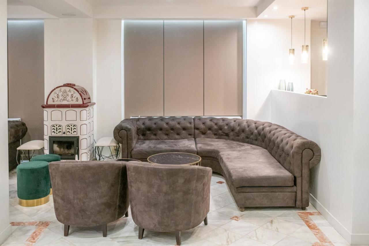 Lingos Hotel Florina Eksteriør billede